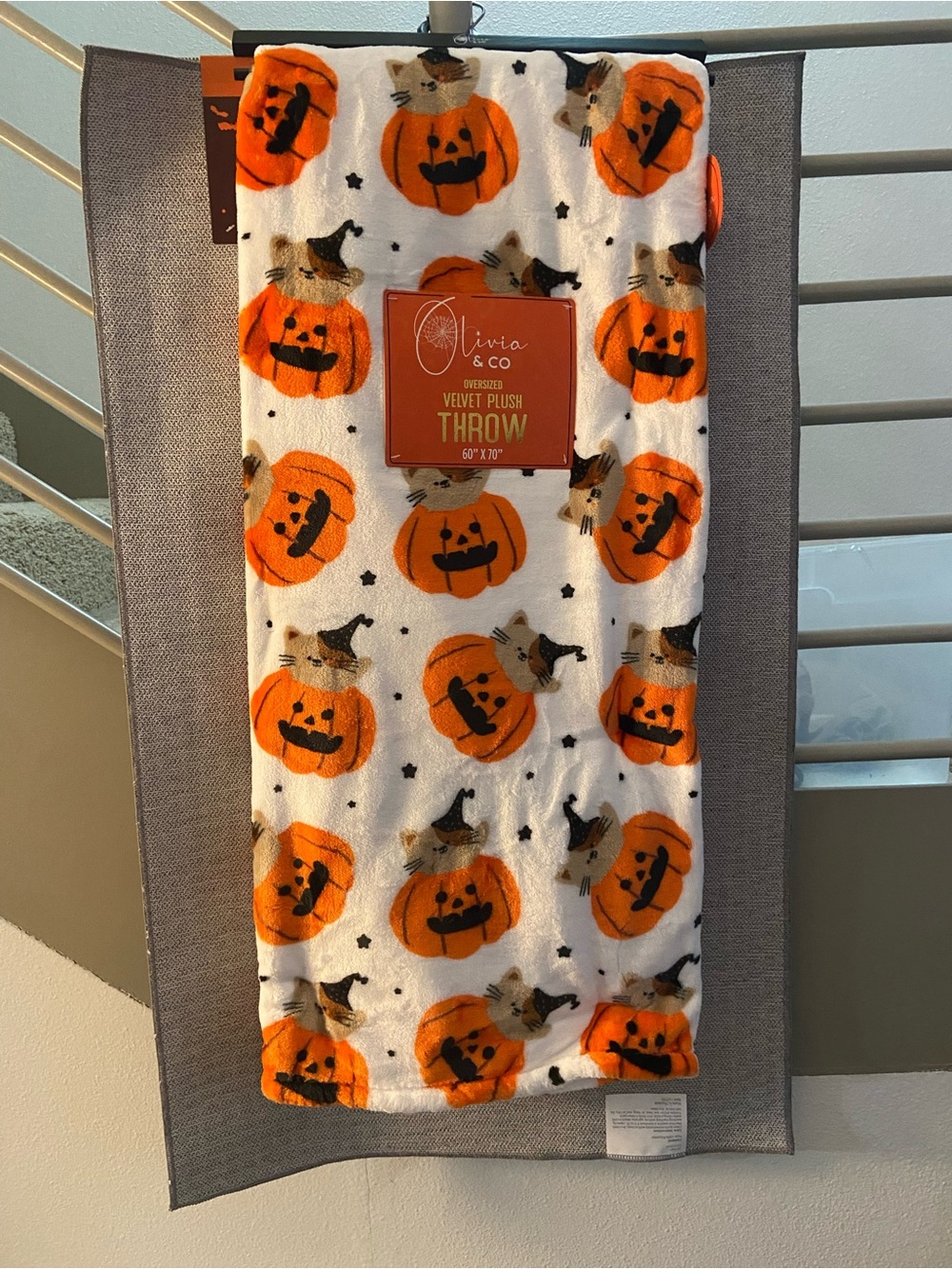 Halloween Pumpkin Plush Throw - Orange/White